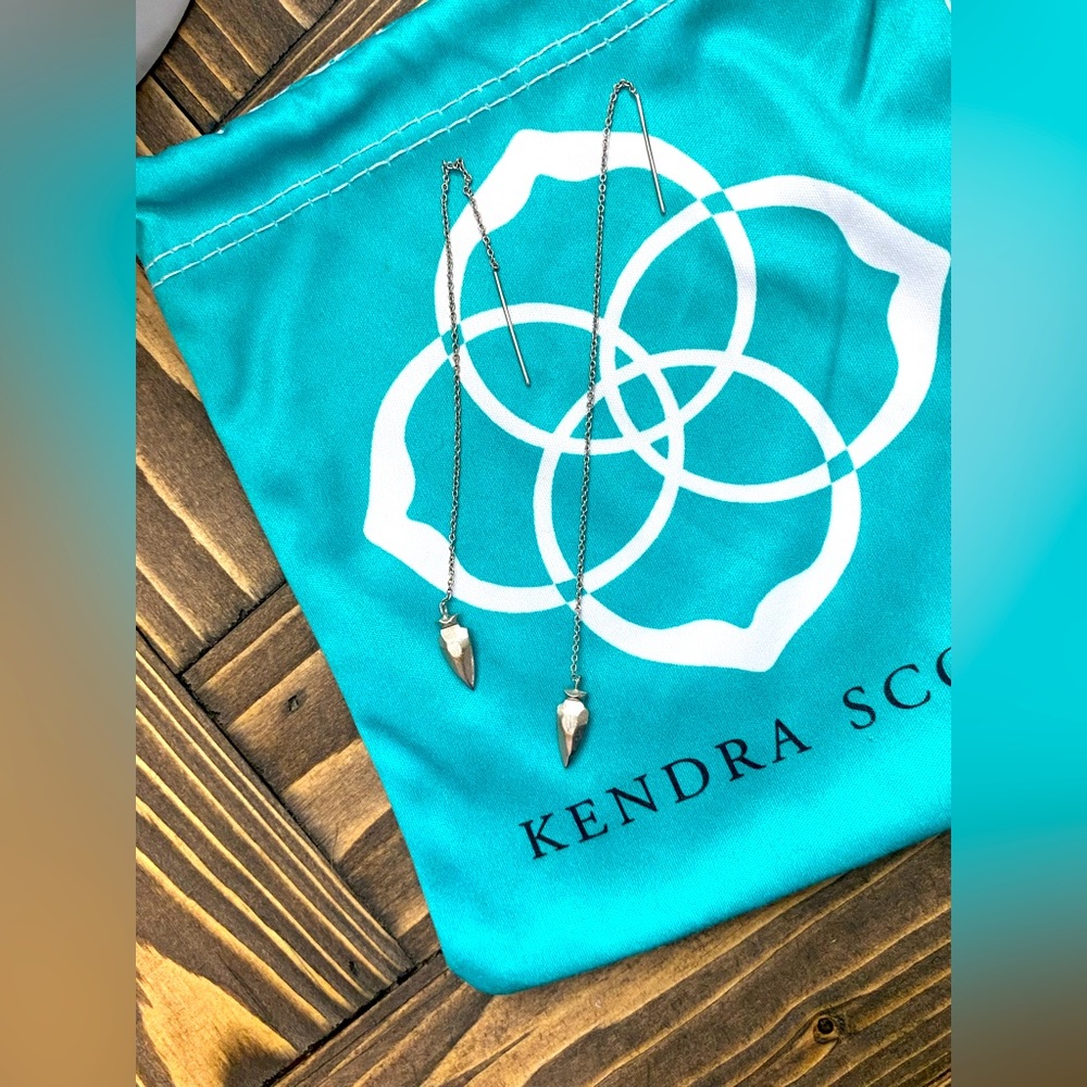 Kendra Scott Thread Through Earring